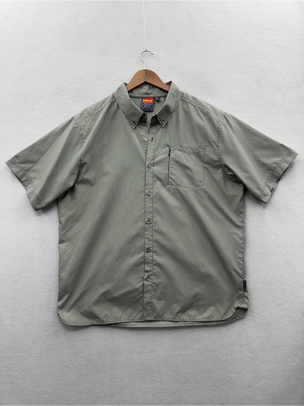 Merrell Mens XL Opti Wick UPF 20+ Short Sleeve Hiking Shirt Striped